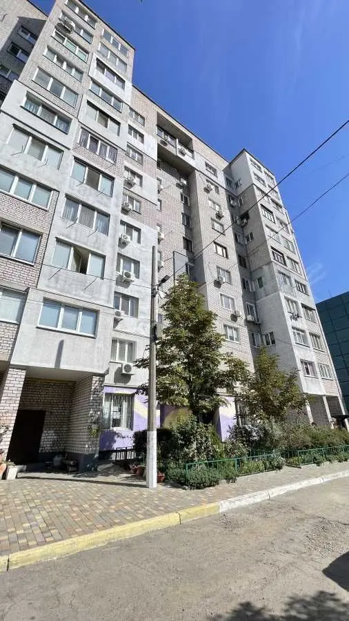 Фото Продаю 2 кімнатну квартиру, 64.2 кв. м, 29 Дніпро, ціна: 70000 USD, код 8243