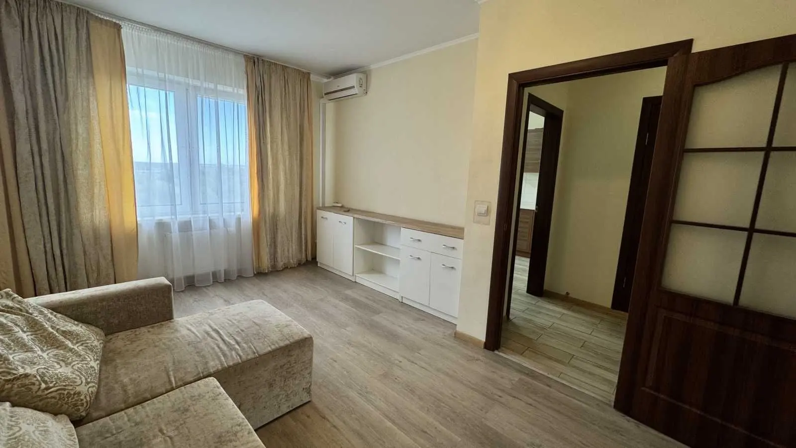 Фото Продаю 1 кімнатну квартиру, 37 кв. м, Софії Русової вул.  Київ, ціна: 64500 USD, код 8244