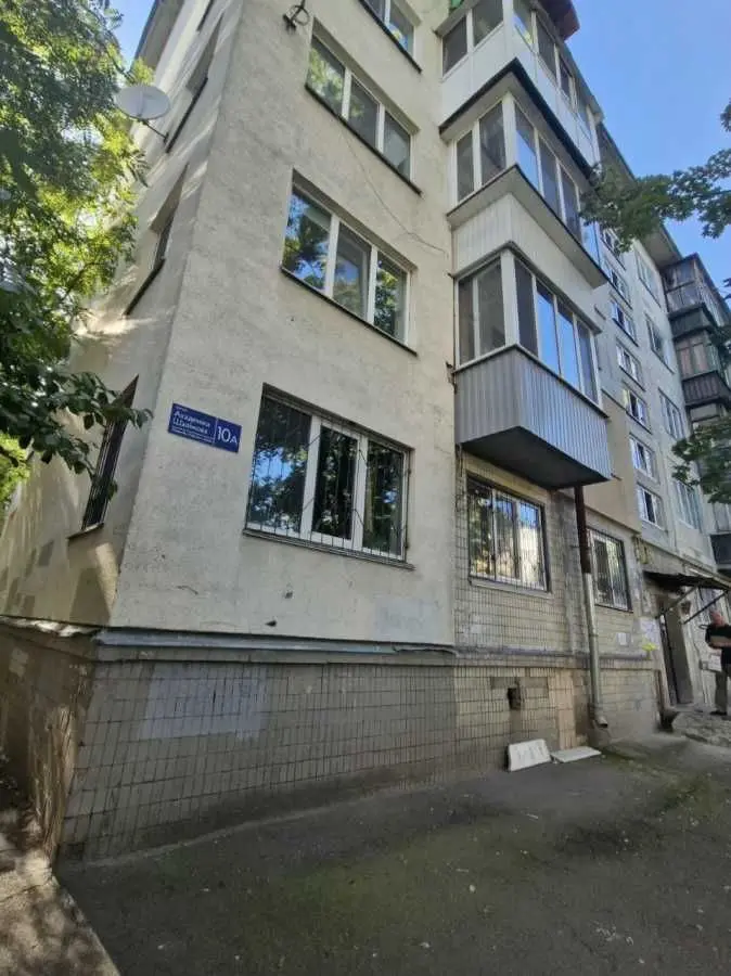 Фото Rent a 2-room apartment, Heroiv Sevastopolia Street 3а Kyiv for long-term rent, price: 15000 UAH, code 8247