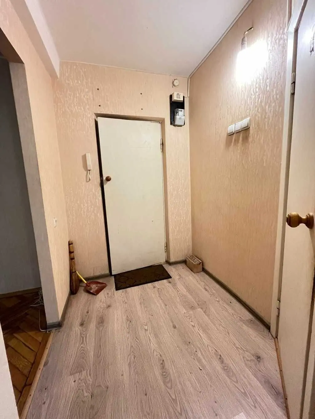 Фото Selling a 1-room apartment, 28 sq.m., Akademika Tupolieva Street  Kyiv, price: 34500 USD, code 8250