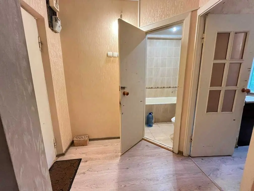 Фото Selling a 1-room apartment, 28 sq.m., Akademika Tupolieva Street  Kyiv, price: 34500 USD, code 8250