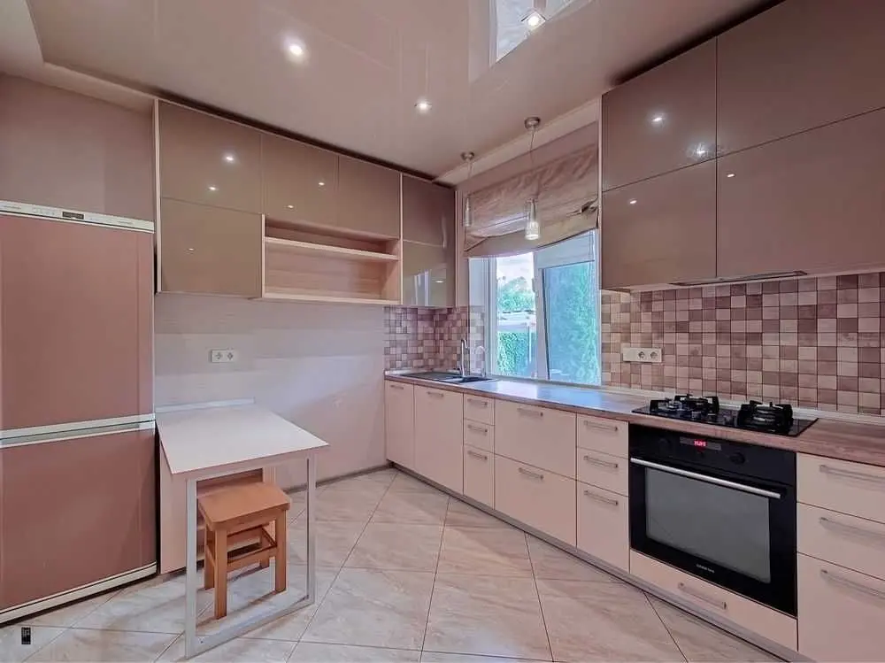 Фото Rent a house, Stara Prystan Street (Bakova Street)  Dnipro for long-term rent, price: 1200 USD, code 8253