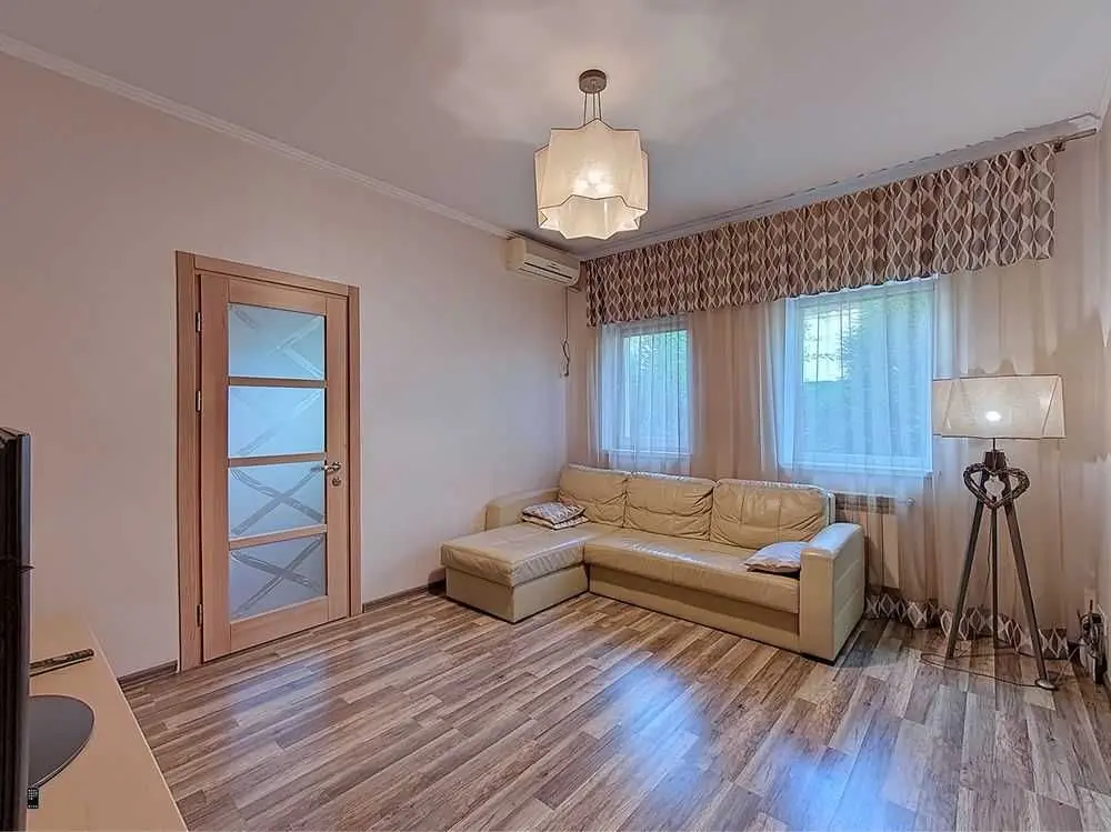 Фото Rent a house, Stara Prystan Street (Bakova Street)  Dnipro for long-term rent, price: 1200 USD, code 8253