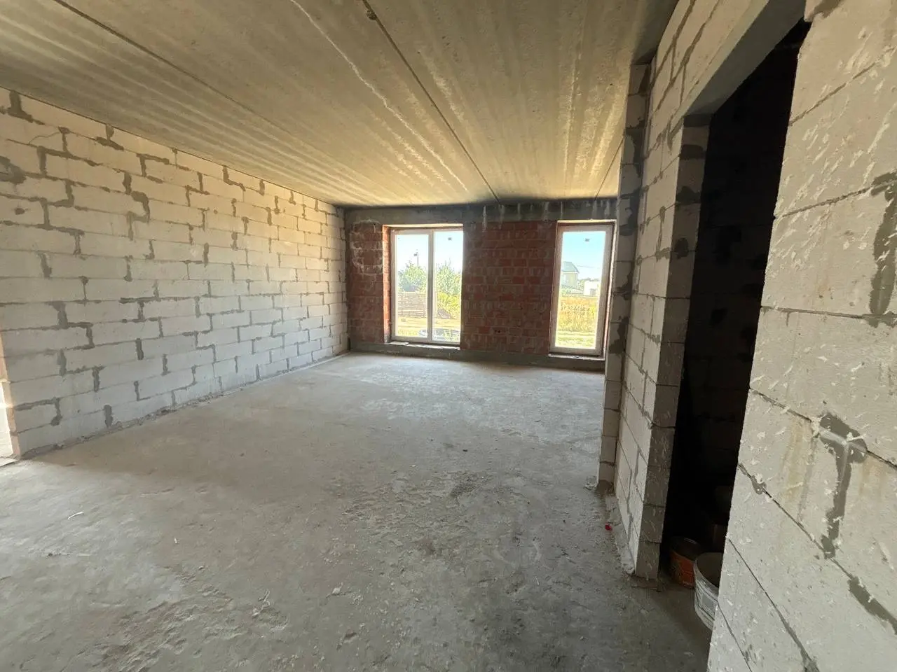 Фото Selling a 1-room apartment, 57.8 sq.m., Hostomel, price: 42000 $, code 8263