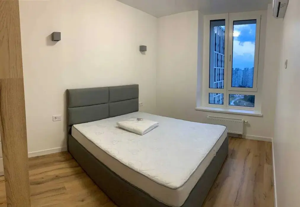 Фото Selling a 1-room apartment, 47 sq.m., Zarichna Street  Kyiv, price: 110000 $, code 8272