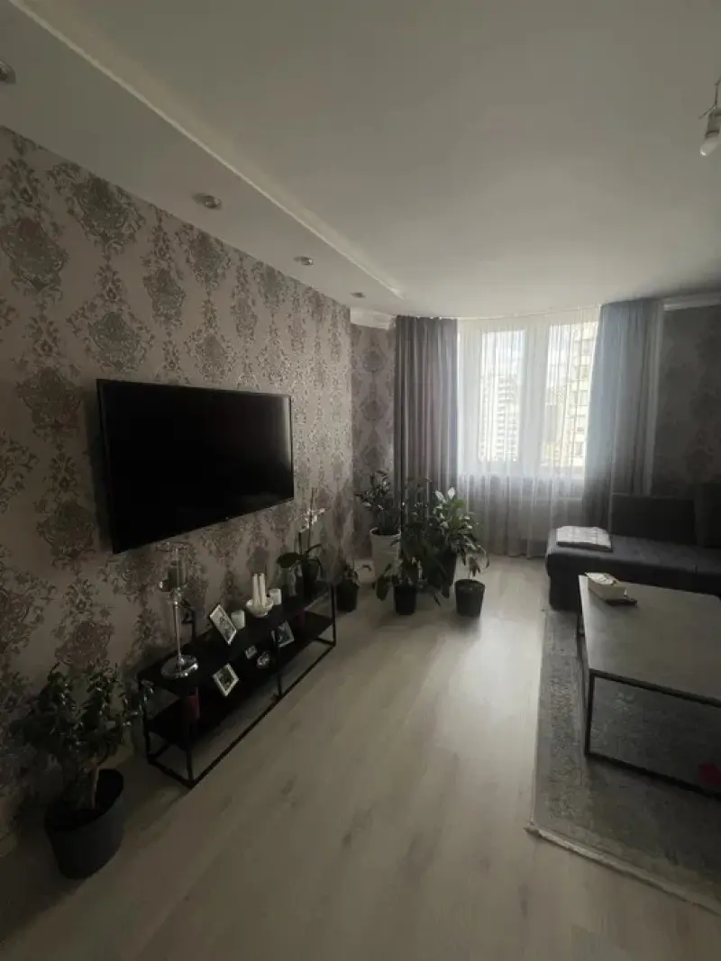 Фото Selling a 2-room apartment, 80 sq.m., Zavalna Street 10г Kyiv, price: 170000 $, code 8274