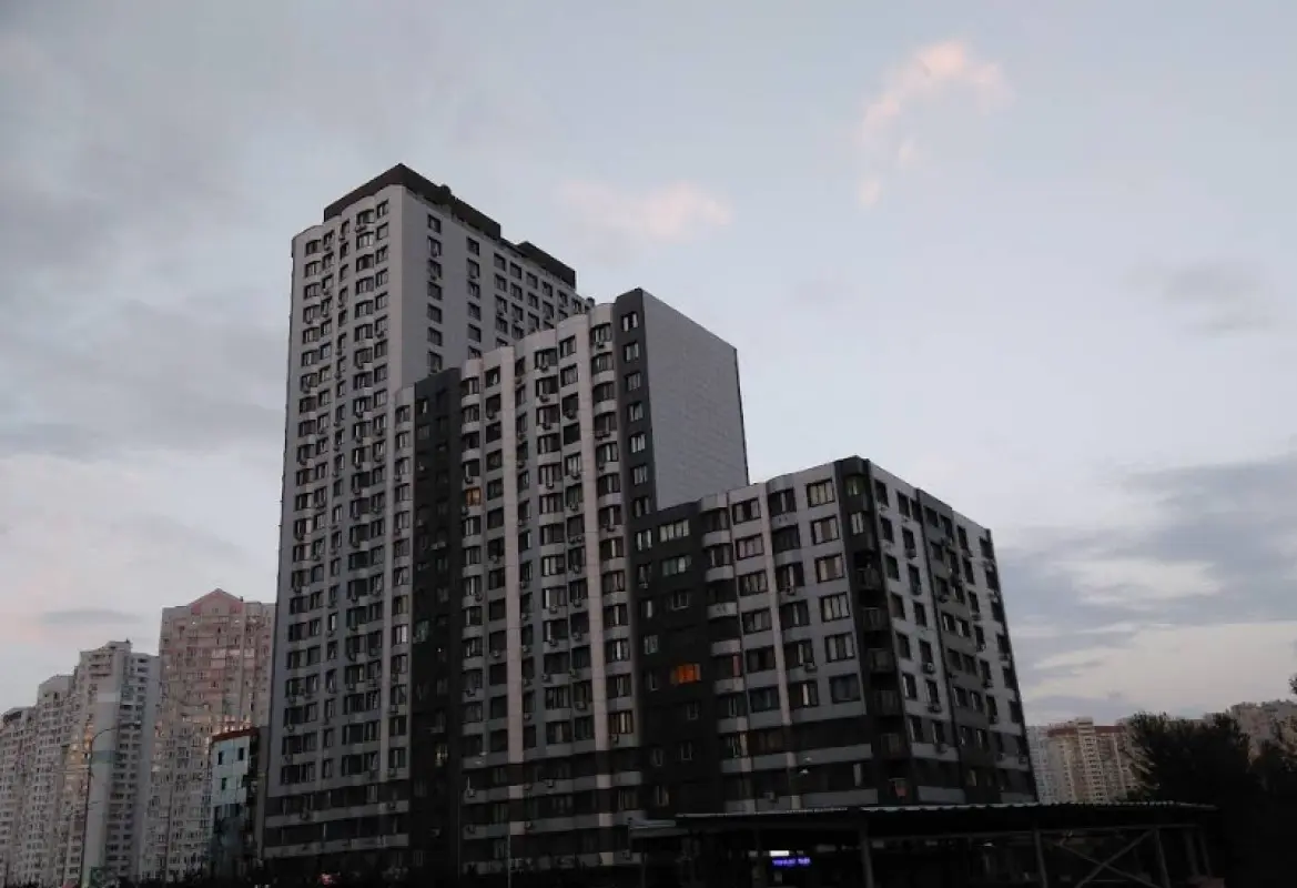 Фото Selling a 2-room apartment, 80 sq.m., Zavalna Street 10г Kyiv, price: 170000 $, code 8274