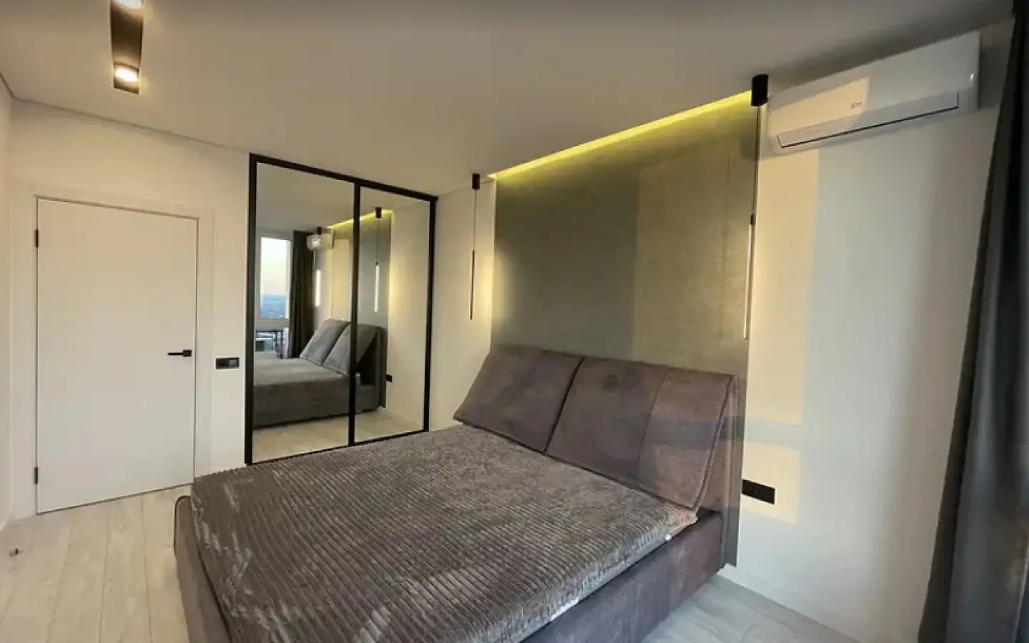 Фото Продаю 3-комнатную квартиру, 74 кв. м, Заречная ул.  Киев, цена: 205000 $, код 8275