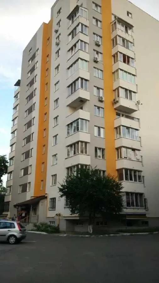 Фото Rent a 3-room apartment, Sviatoshynska Street 35а Vyshneve for long-term rent, price: 500 USD, code 8276