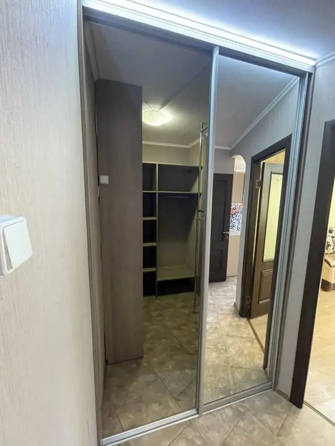 Фото Selling a 1-room apartment, 36 sq.m., Alexander Archipenko Street (Mate Zalky Street) 5а Kyiv, price: 65000 USD, code 8277