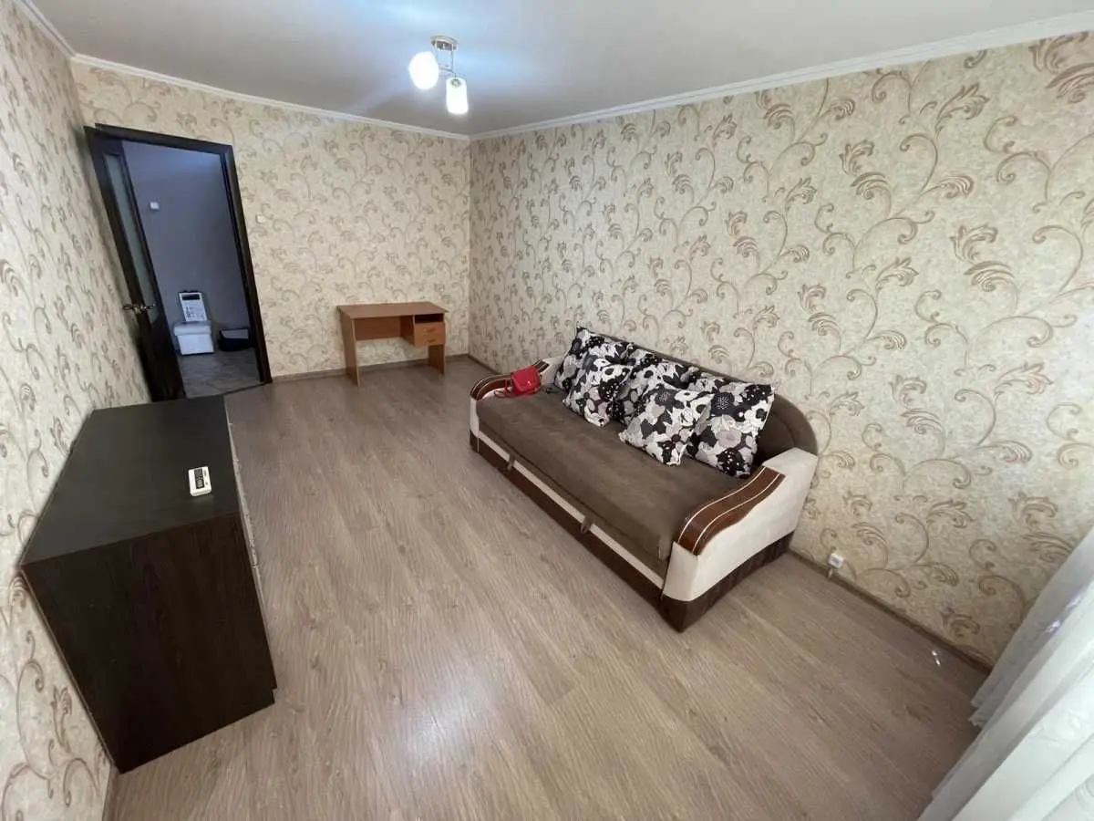 Фото Selling a 1-room apartment, 36 sq.m., Alexander Archipenko Street (Mate Zalky Street) 5а Kyiv, price: 65000 USD, code 8277