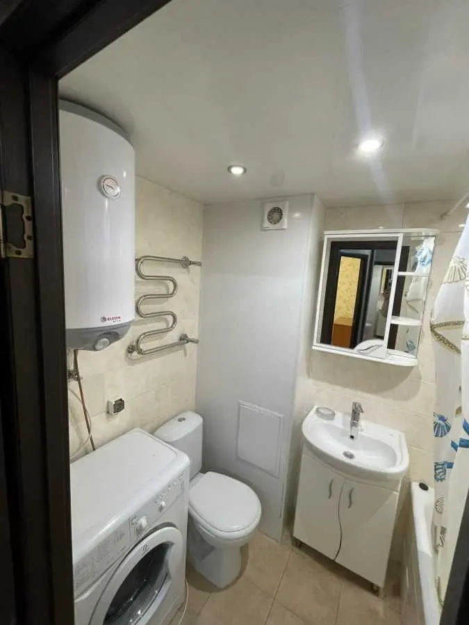 Фото Selling a 1-room apartment, 36 sq.m., Alexander Archipenko Street (Mate Zalky Street) 5а Kyiv, price: 65000 USD, code 8277