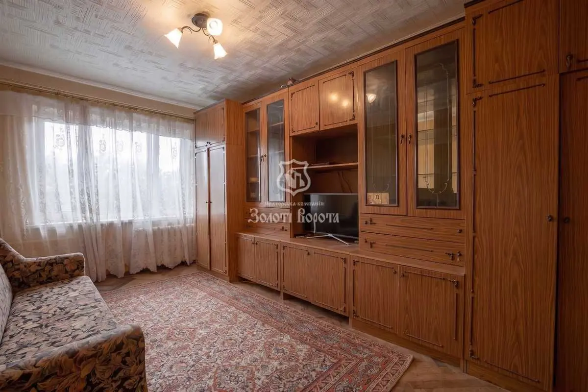 Фото Selling a 2-room apartment, 45.4 sq.m., Svitlytskoho Street 13 Kyiv, price: 54990 USD, code 8278