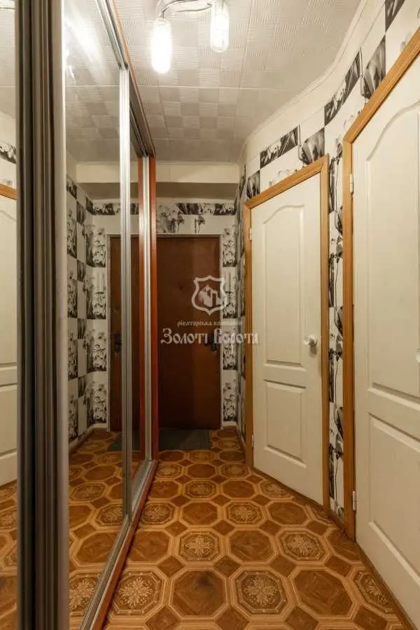 Фото Selling a 2-room apartment, 45.4 sq.m., Svitlytskoho Street 13 Kyiv, price: 54990 USD, code 8278