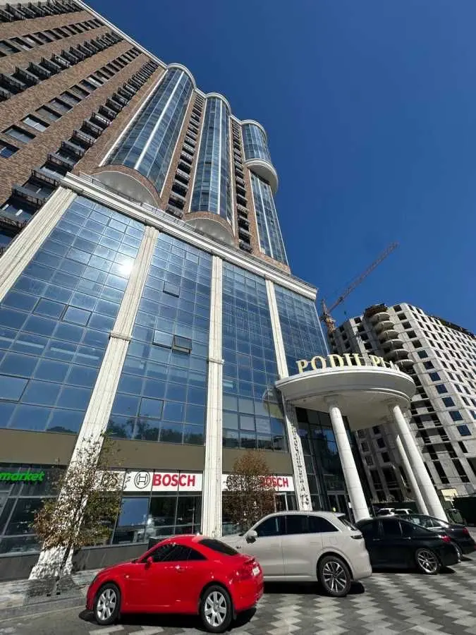 Фото Продаю 2-комнатную квартиру, 123 кв. м, Глубочицкая ул.  Киев, цена: 185000 USD, код 8284