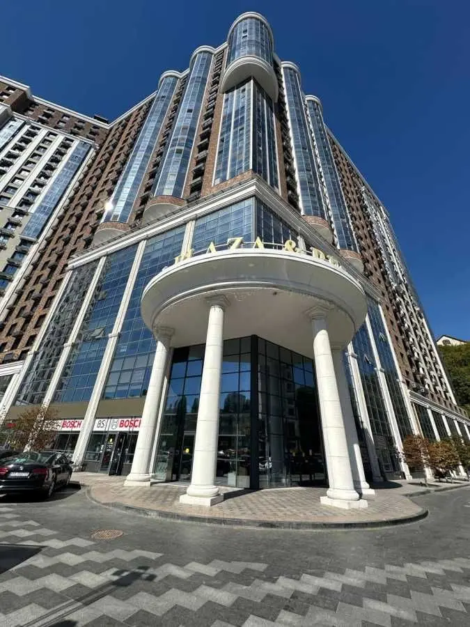 Фото Продаю 2-комнатную квартиру, 123 кв. м, Глубочицкая ул.  Киев, цена: 185000 USD, код 8284