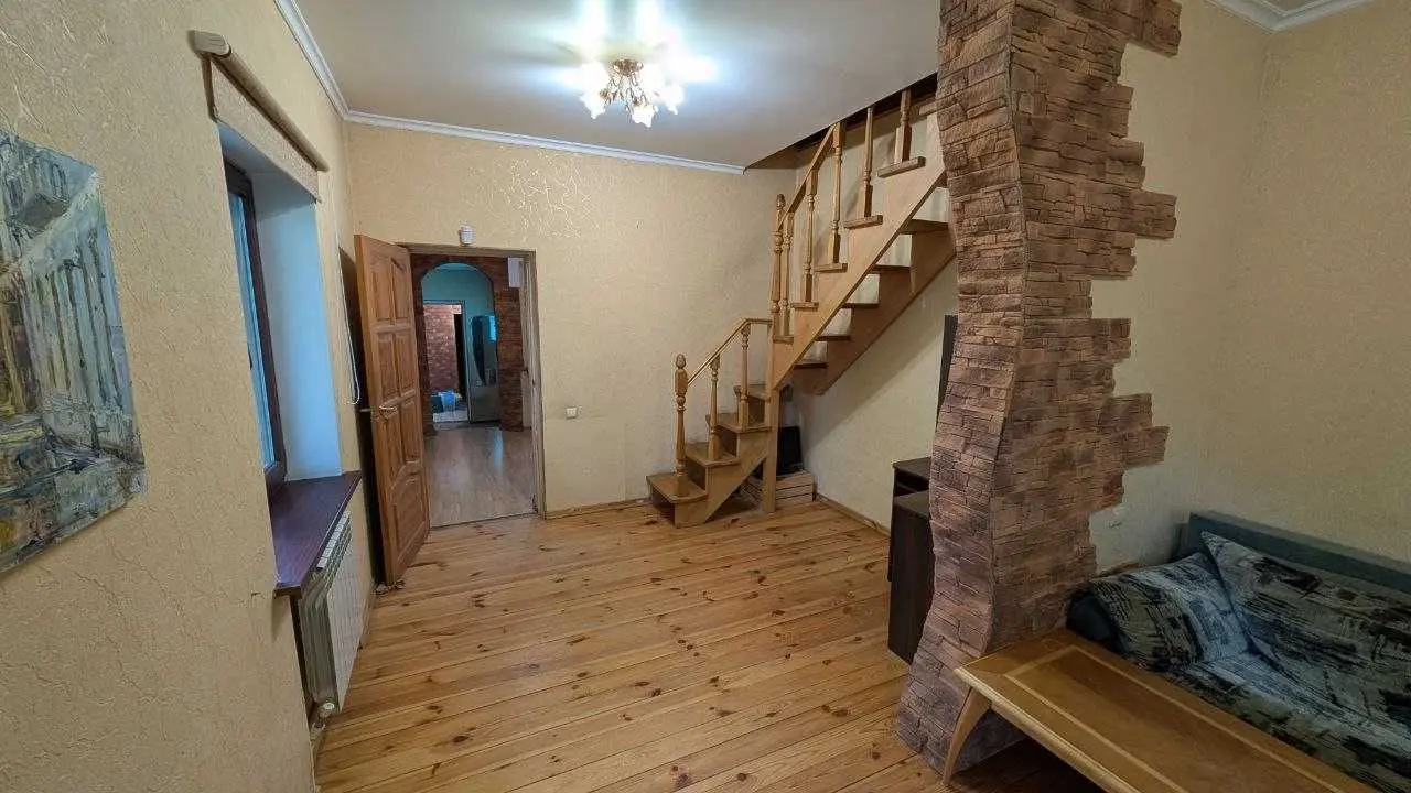 Фото Продаю будинок, 96 кв. м, Василя Щавинського вул. (Петровського) 2 Київ, ціна: 134900 USD, код 8291