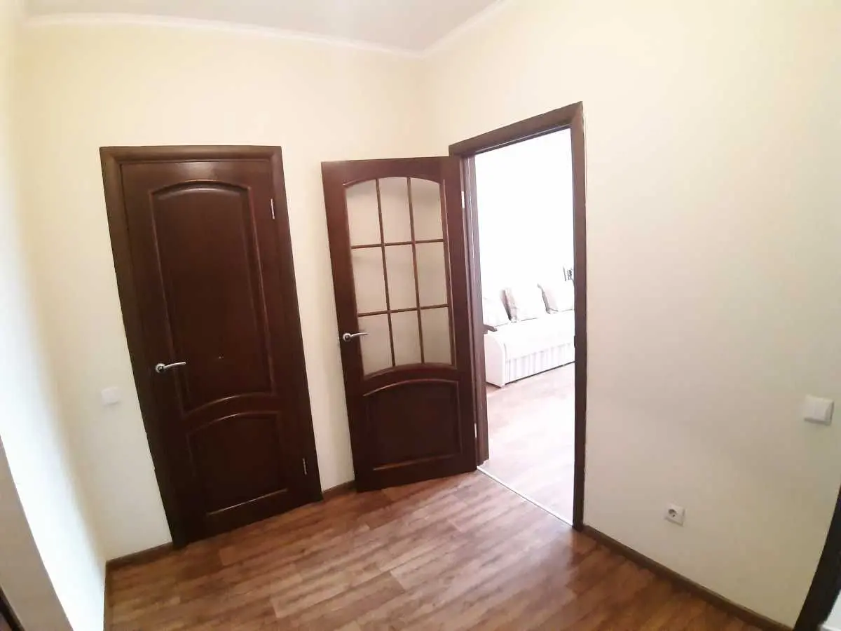 Фото Снять 1-комнатную квартиру, Петра Дорошенко ул. (Ленинская)  Киев в долгосрочную аренду, цена: 14999 UAH, код 8296