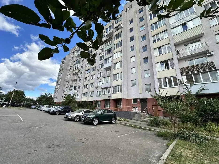 Фото Зняти 1 кімнатну квартиру, Олександра Бестужева вул. 34 Київ в довгострокову оренду, ціна: 16000 UAH, код 8300