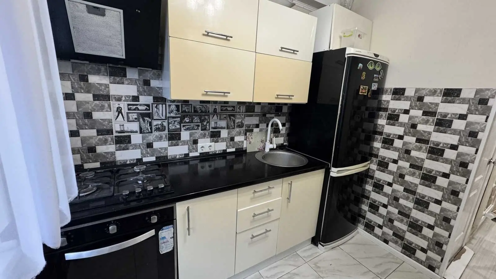 Фото Продаю 3-комнатную квартиру, 48 кв. м, Тампере ул. 8б Киев, цена: 54000 USD, код 8301