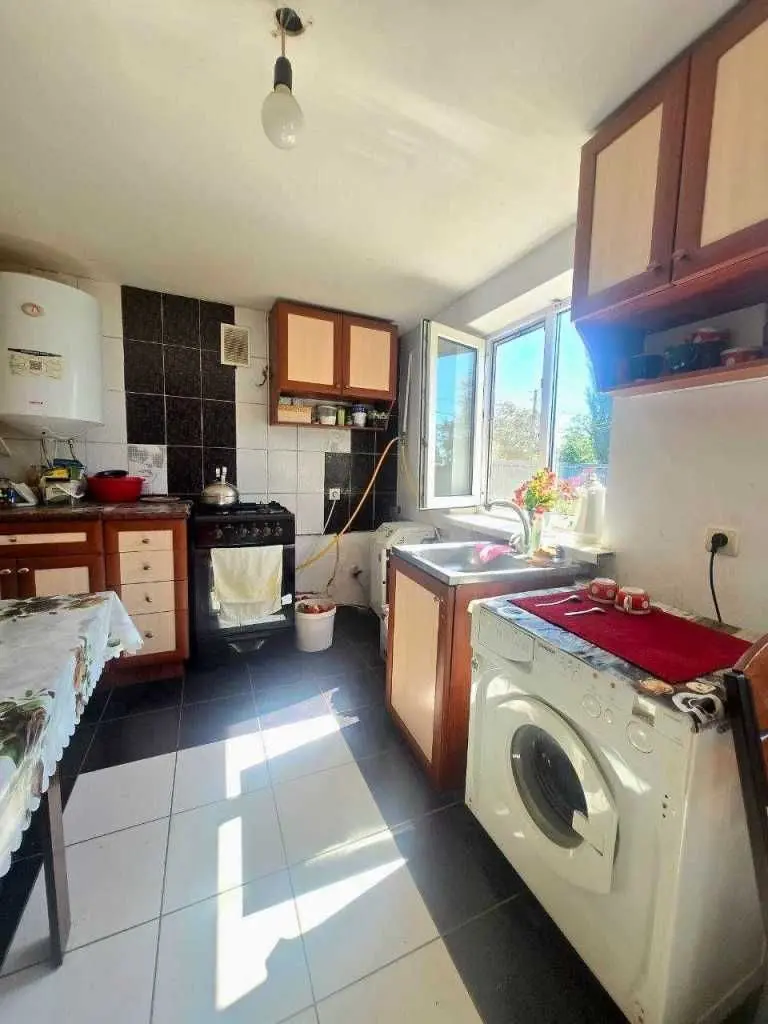 Фото Продаю 1 кімнатну квартиру, 35 кв. м, Гребінки, ціна: 25000 USD, код 8303