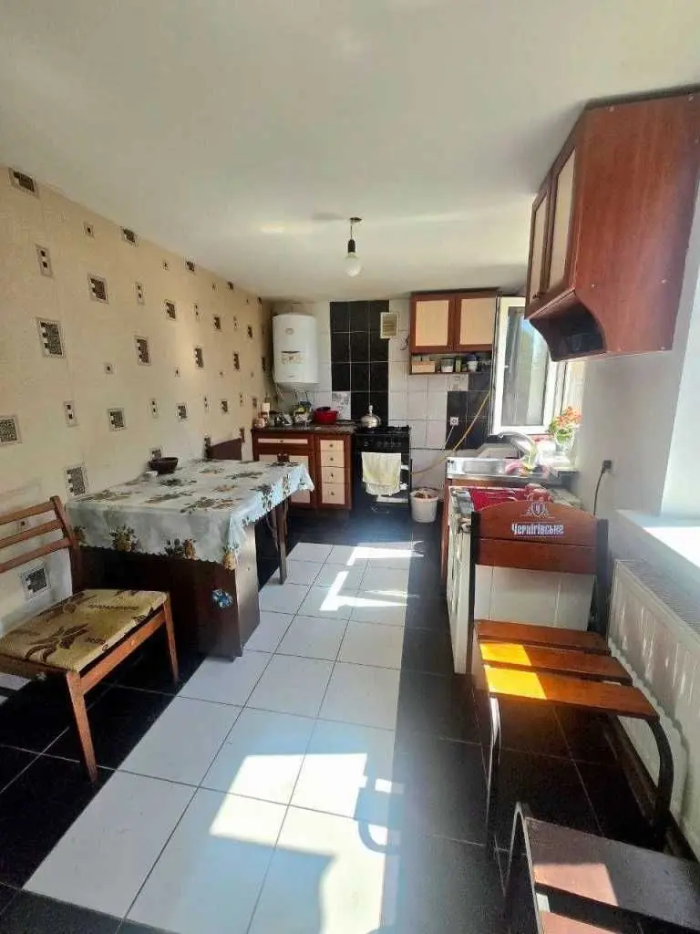 Фото Продаю 1 кімнатну квартиру, 35 кв. м, Гребінки, ціна: 25000 USD, код 8303