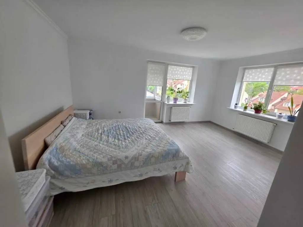 Фото Продаю 4 кімнатну квартиру, 130 кв. м, Володимира Івасюка вул.  Львів, ціна: 138000 USD, код 8307
