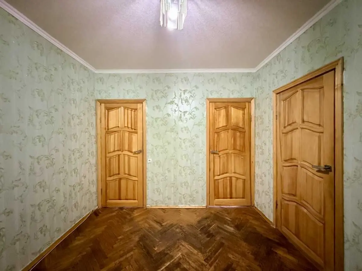 Фото Продаю 3 кімнатну квартиру, 76 кв. м, Академіка Заболотного вул. 106 Київ, ціна: 85000 USD, код 8309