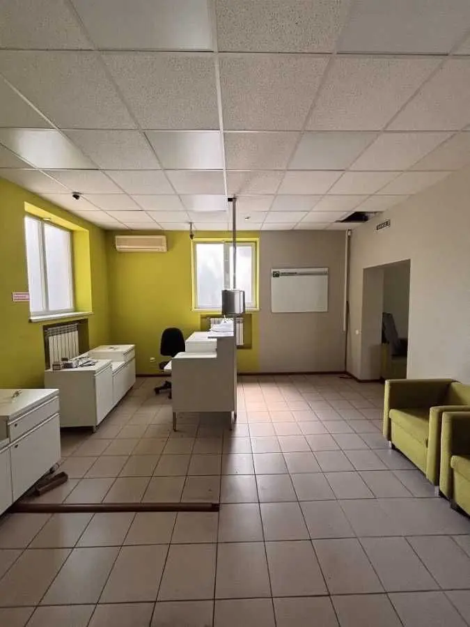 Фото Продаю офіс, 88.9 кв. м, Перемоги вул. 49 Запоріжжя, ціна: 68300 $, код 8310