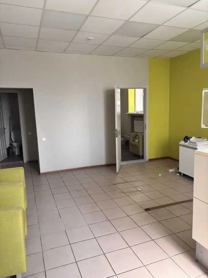 Фото Продаю офіс, 88.9 кв. м, Перемоги вул. 49 Запоріжжя, ціна: 68300 $, код 8310