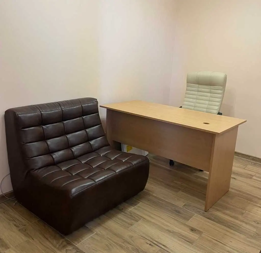 Фото Rent an office, Sribnokilska Street 22 Kyiv for long-term rent, price: 12000 UAH, code 8312