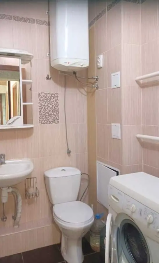 Фото Продаю 1-комнатную квартиру, 43.3 кв. м, Урловская ул.  Киев, цена: 60000 USD, код 8315
