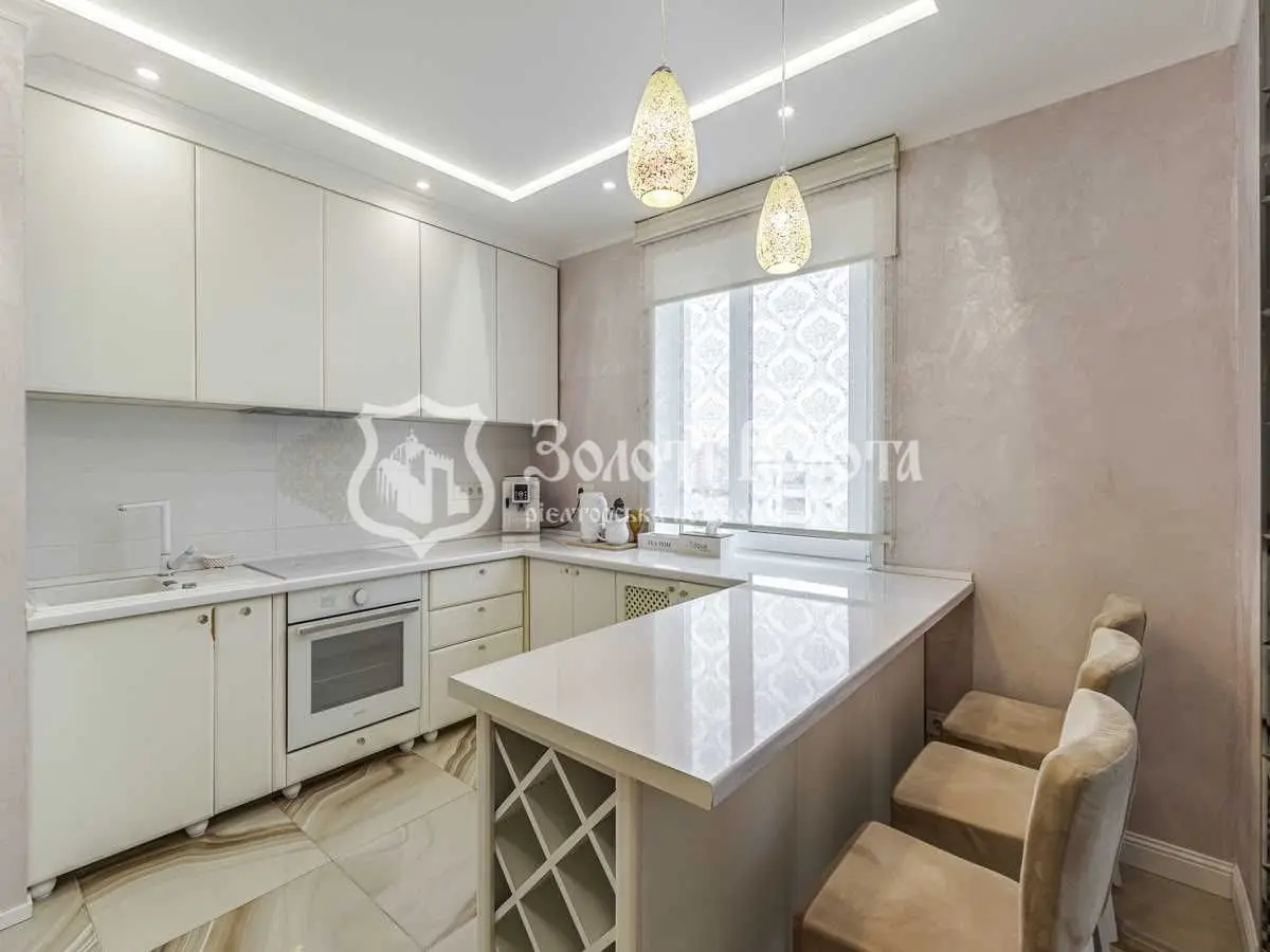 Фото Продаю 2 кімнатну квартиру, 78 кв. м, Здолбунівська вул. 13 Київ, ціна: 80000 USD, код 8317