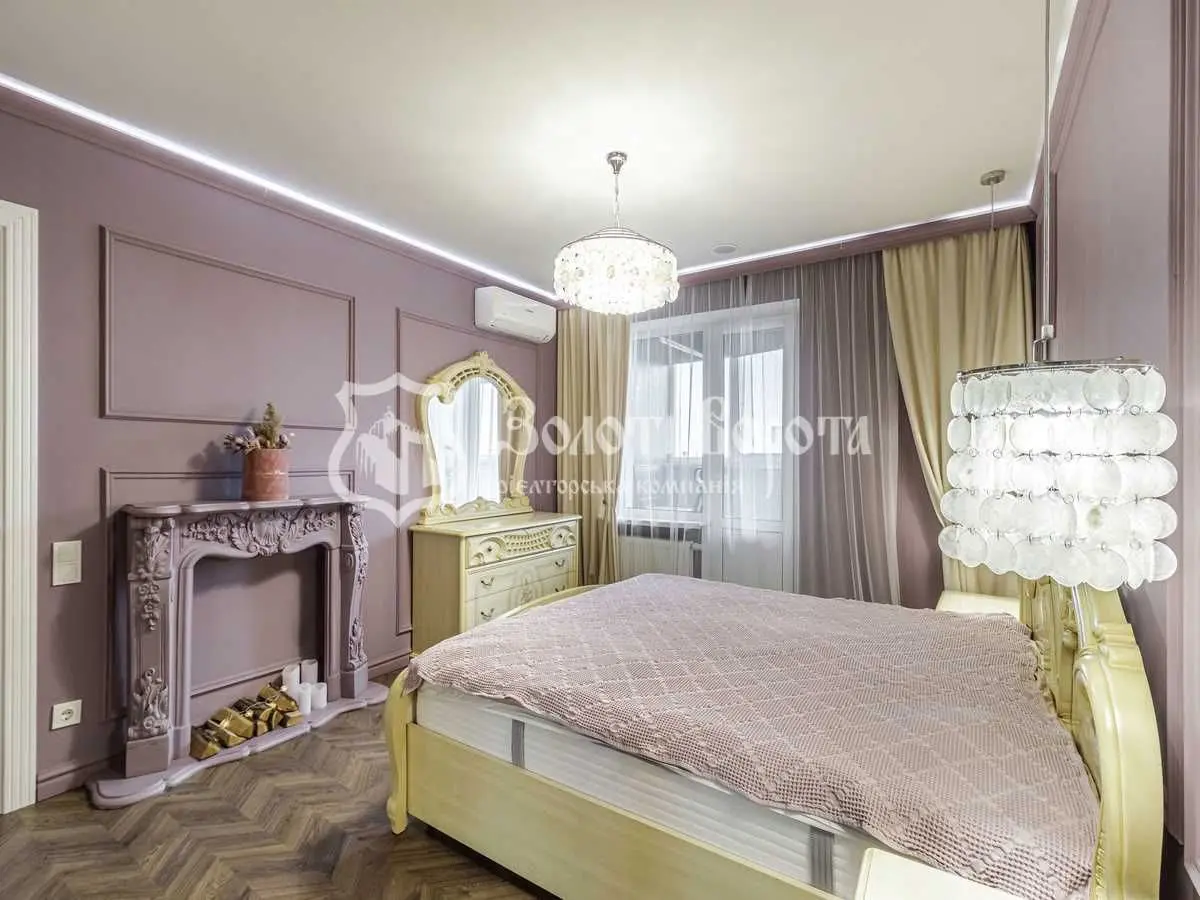Фото Продаю 2 кімнатну квартиру, 78 кв. м, Здолбунівська вул. 13 Київ, ціна: 80000 USD, код 8317