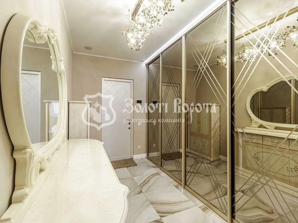 Фото Продаю 2 кімнатну квартиру, 78 кв. м, Здолбунівська вул. 13 Київ, ціна: 80000 USD, код 8317