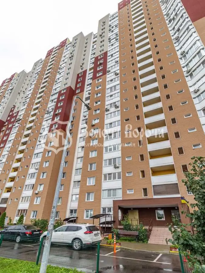 Фото Продаю 2 кімнатну квартиру, 78 кв. м, Здолбунівська вул. 13 Київ, ціна: 80000 USD, код 8317