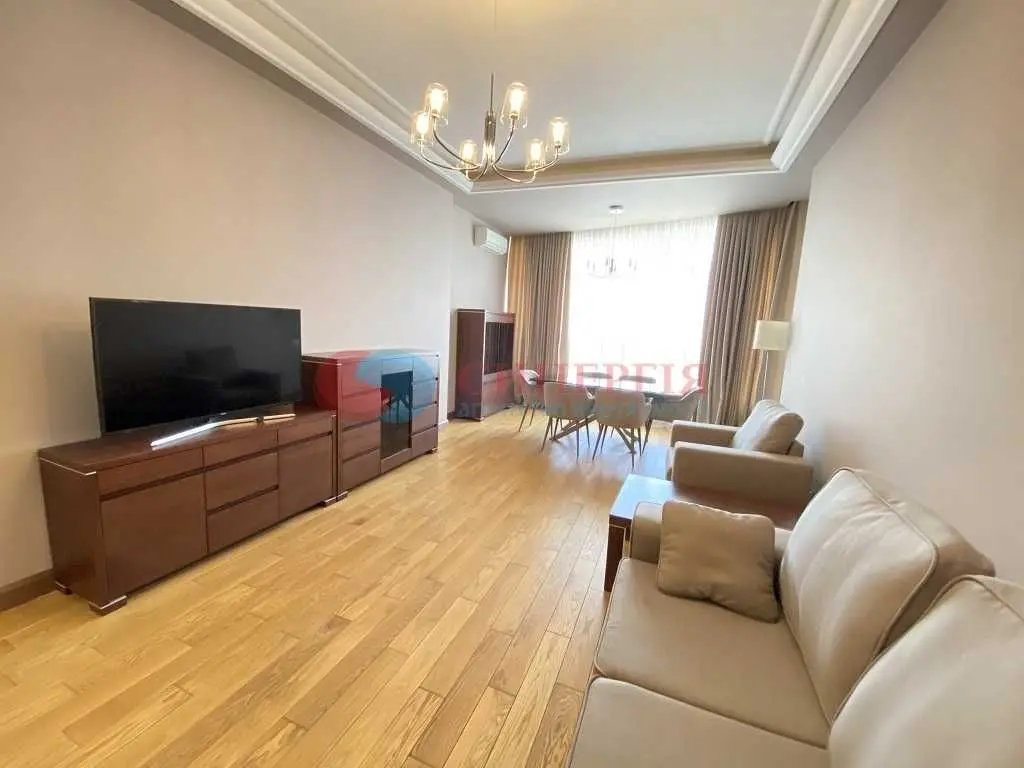 Фото Rent a 3-room apartment, Klovskyi Descent  Kyiv for long-term rent, price: 1300 USD, code 8318
