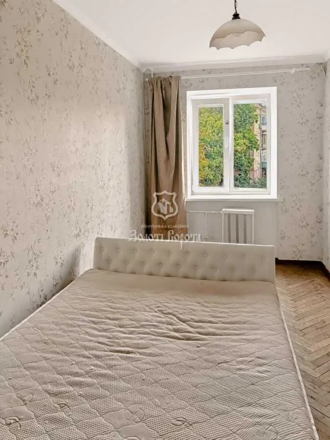 Фото Продаю 2 кімнатну квартиру, 45 кв. м, Іоана Павла II вул. (Патріса Лумумби) 20 Київ, ціна: 74000 USD, код 8319