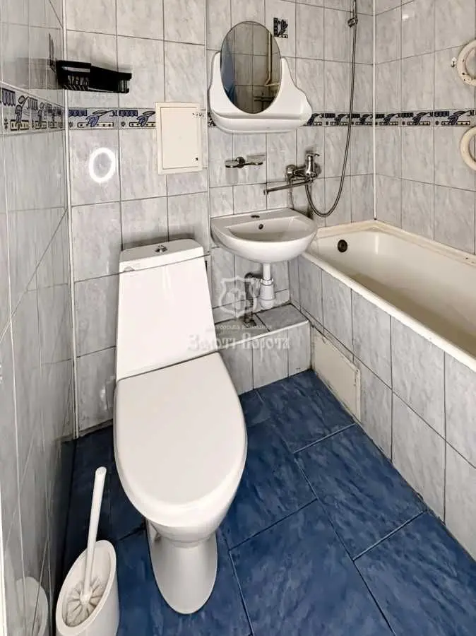 Фото Продаю 2 кімнатну квартиру, 45 кв. м, Іоана Павла II вул. (Патріса Лумумби) 20 Київ, ціна: 74000 USD, код 8319