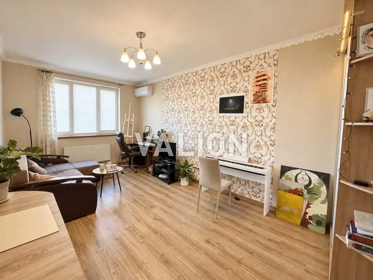 Фото Продаю 1 кімнатну квартиру, 50.1 кв. м, Юрія Іллєнка вул. (Мельникова) 51б Київ, ціна: 89500 USD, код 8320
