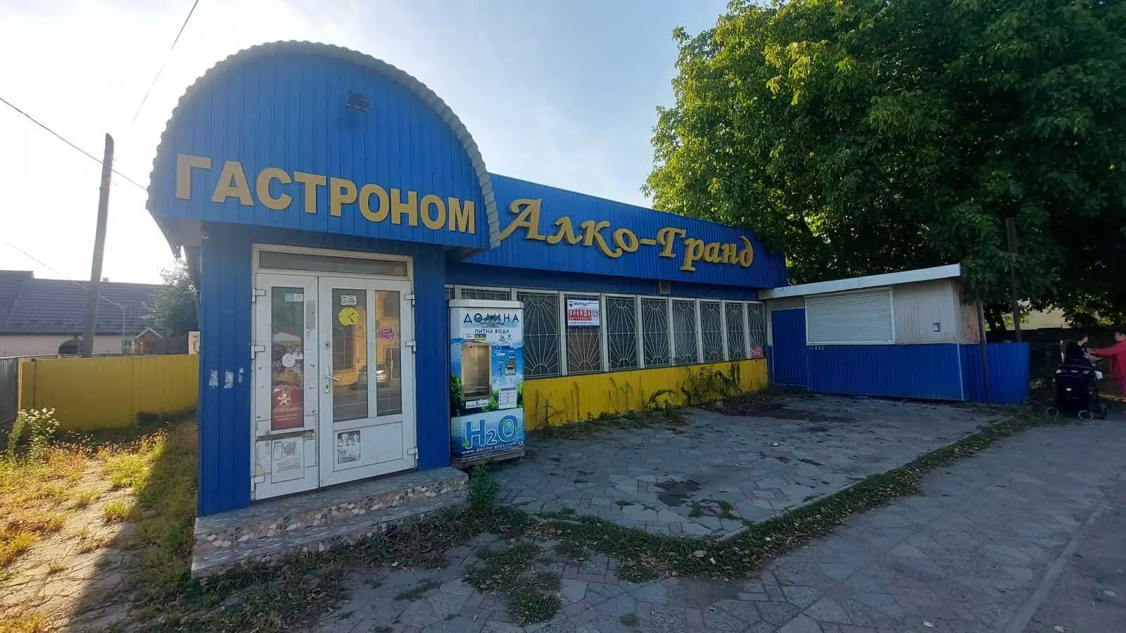 Фото Оренда торгівельної площі, Головна вул.  Коровія в довгострокову оренду, ціна: 500 EUR, код 8321