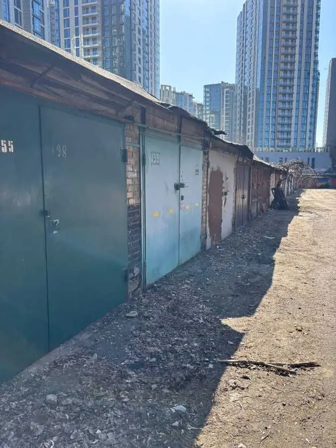 Фото Selling a parking space, garage, 15 sq.m., Oleksandra Makhova street (Zholudeva Street)  Kyiv, price: 5200 USD, code 8326