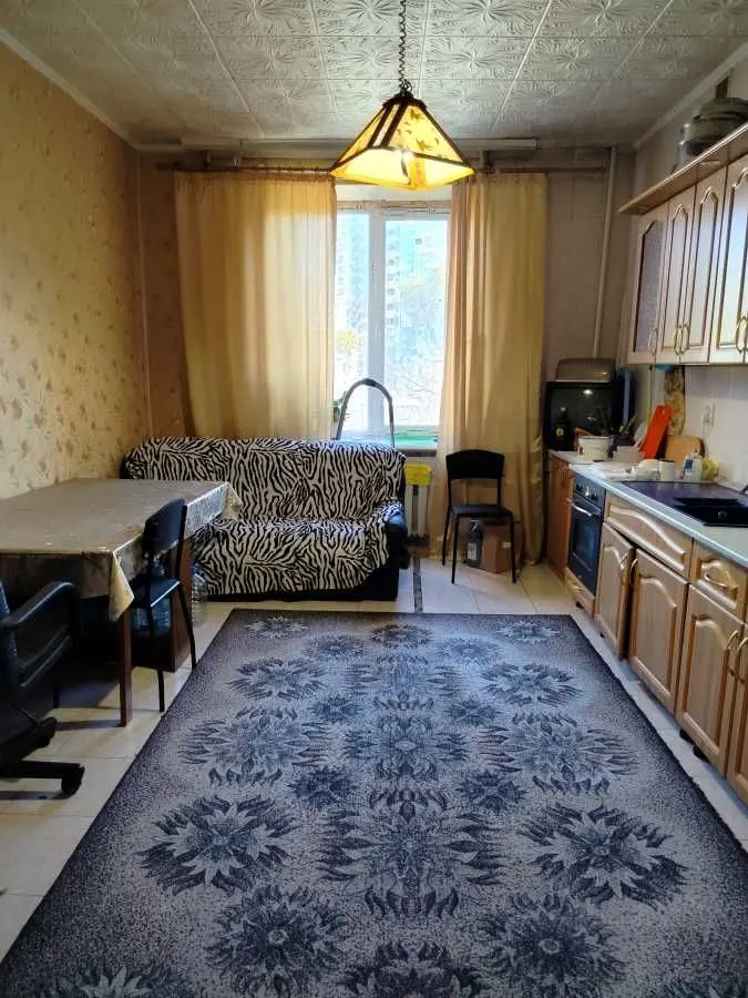 Фото Зняти 3 кімнатну квартиру, Джона Маккейна вул. (Івана Кудрі) 18 Київ в довгострокову оренду, ціна: 7000 UAH, код 8333