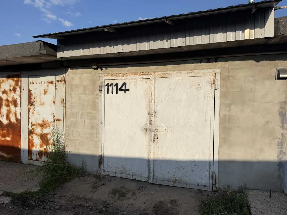 Фото Selling a parking space, garage, 24 sq.m., Arbatska street  Dnipro, price: 4000 UAH, code 8334