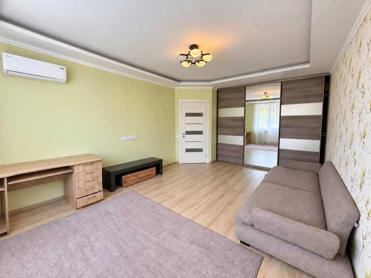 Фото Продаю 1 кімнатну квартиру, 42.2 кв. м, Котляревського вул.  Ірпінь, ціна: 65000 USD, код 8336