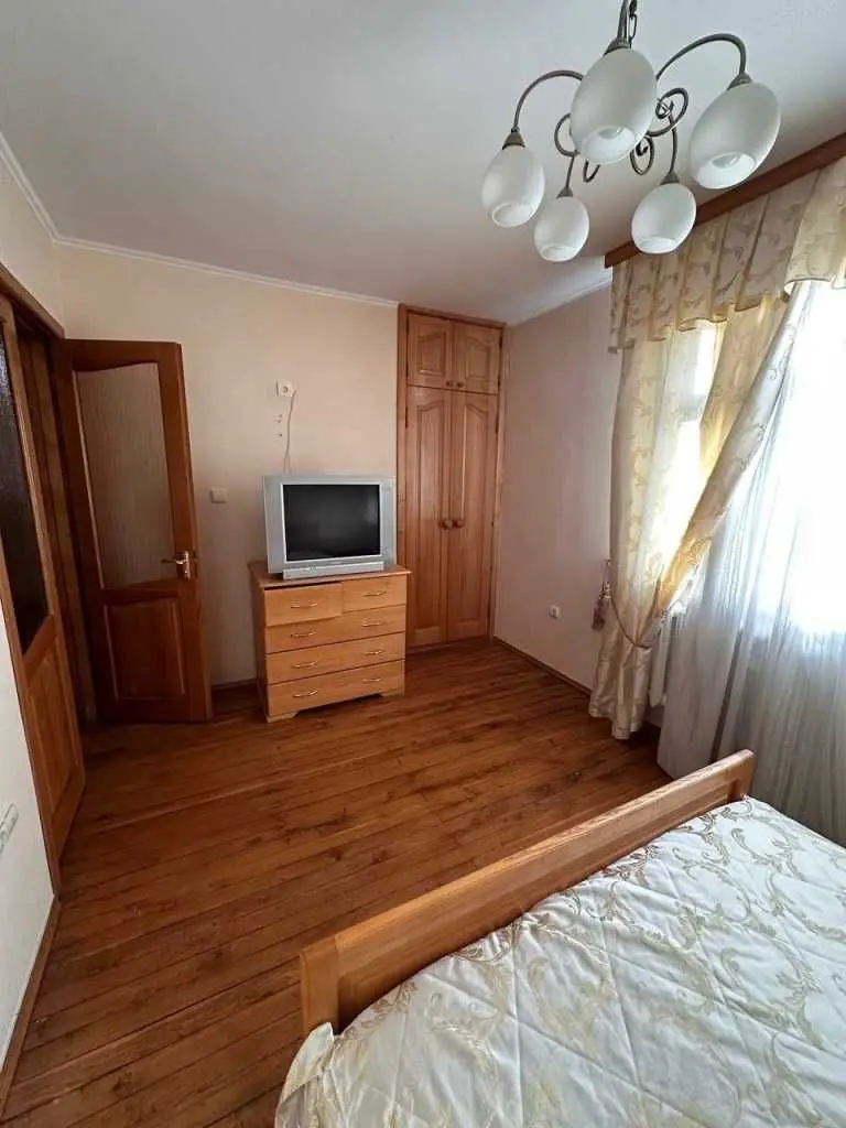 Фото Rent a house, Velyki Dmytrovychi for long-term rent, price: 1500 USD, code 8337