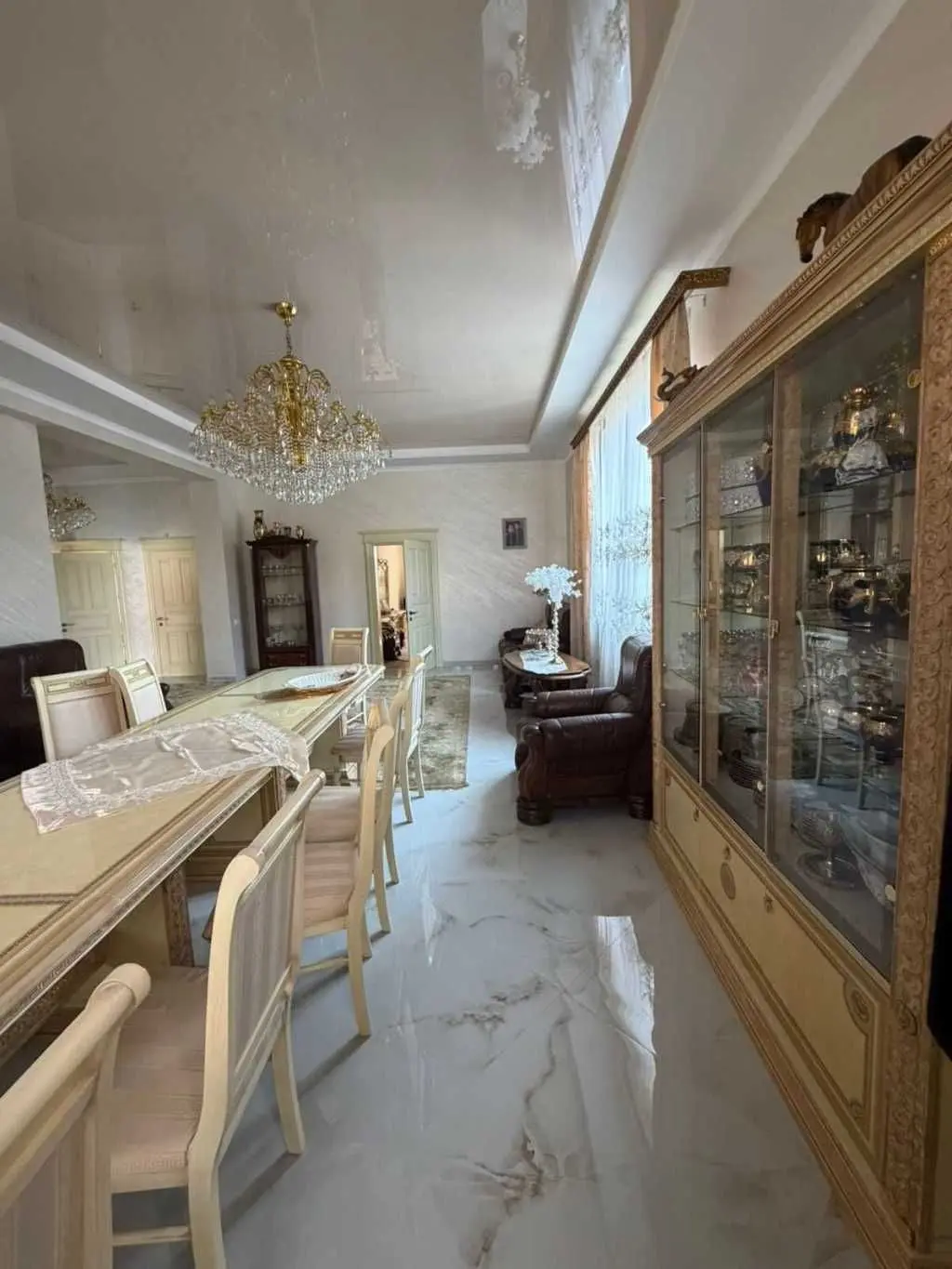 Фото Selling a house, 280 sq.m., Varshavska Street  Lviv, price: 374999 USD, code 8341