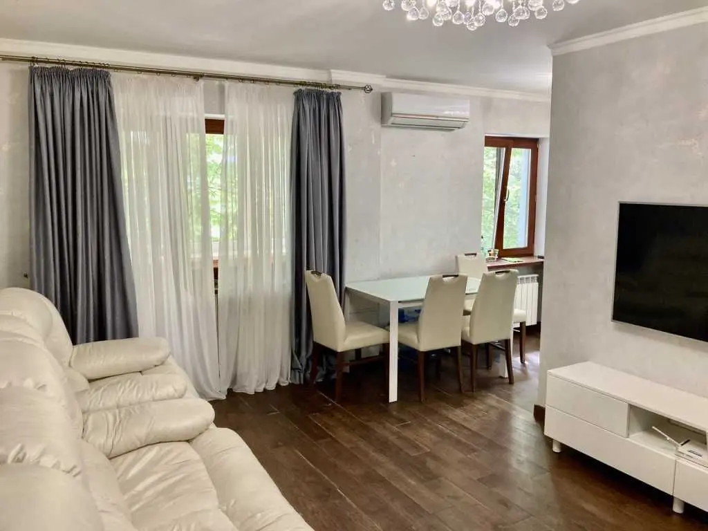 Фото Selling a 2-room apartment, 45 sq.m., Borysa Zhytkova Street 3 Kyiv, price: 95000 USD, code 8351