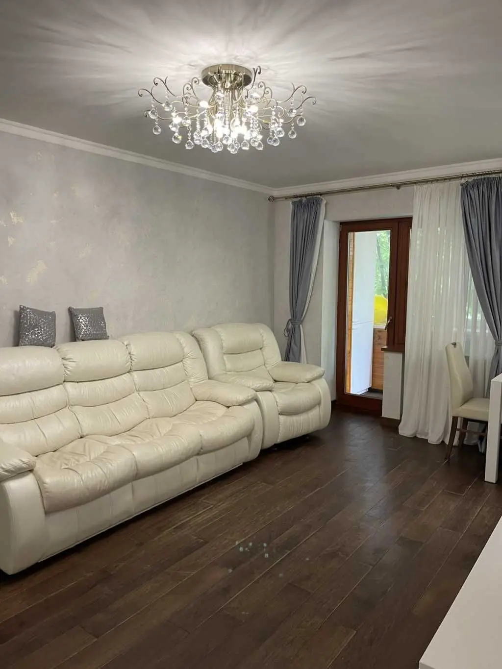 Фото Selling a 2-room apartment, 45 sq.m., Borysa Zhytkova Street 3 Kyiv, price: 95000 USD, code 8351