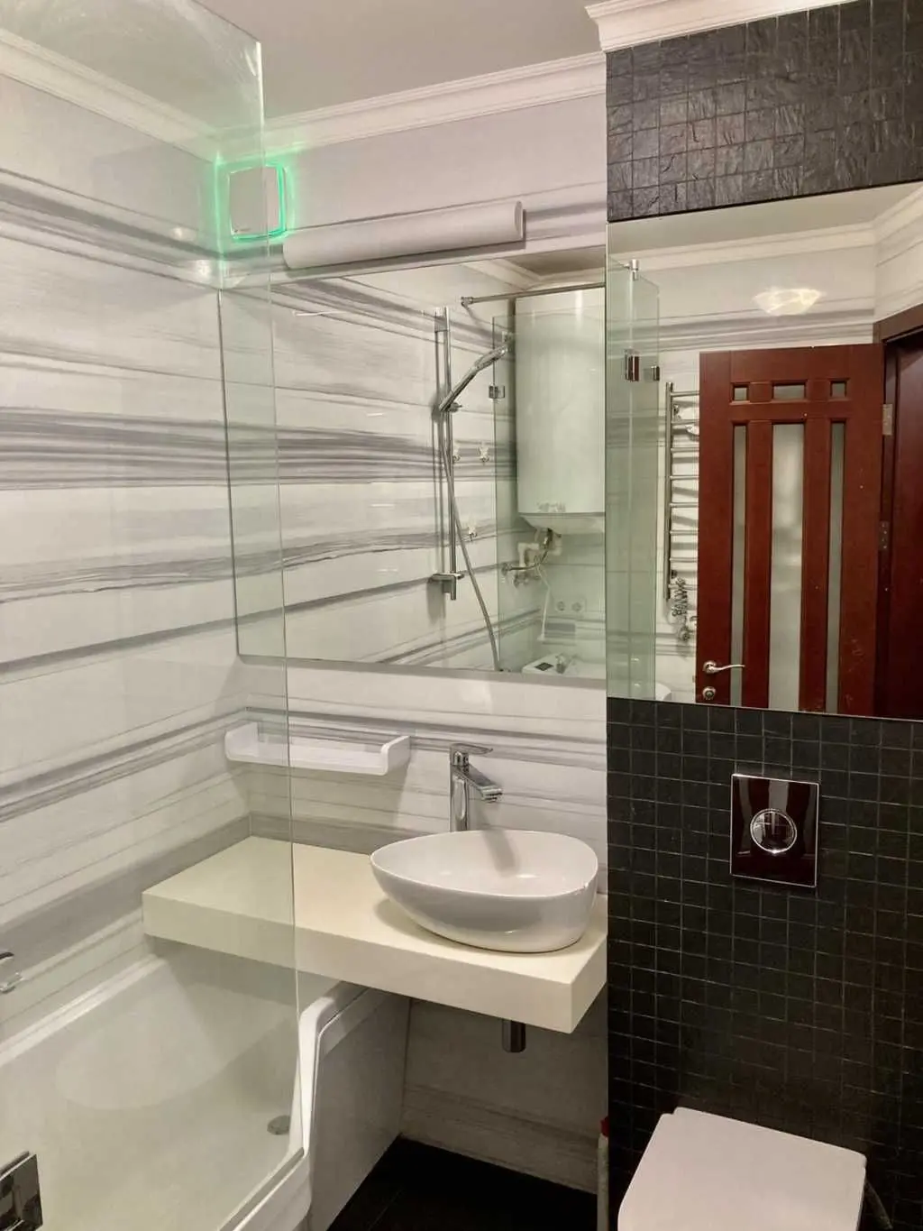 Фото Selling a 2-room apartment, 45 sq.m., Borysa Zhytkova Street 3 Kyiv, price: 95000 USD, code 8351